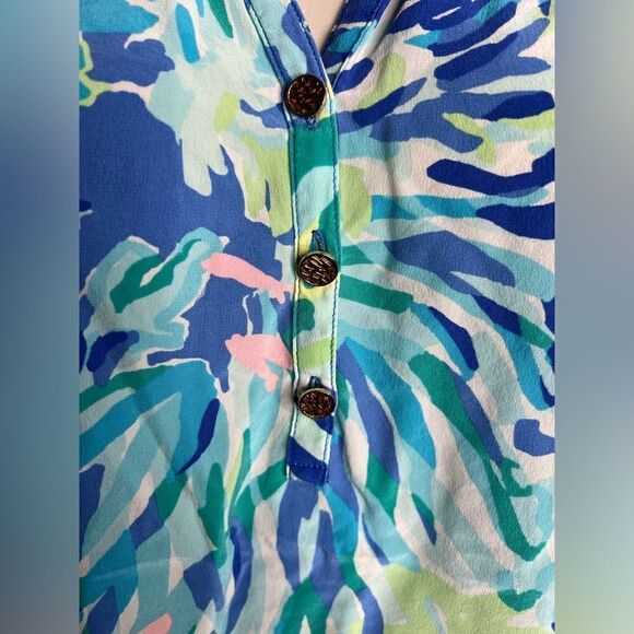 Lilly Pulitzer Elsa Leaf Tropical Silk Blouse Blue Green Tunic Shirt Top Size XS - Picture 3 of 9